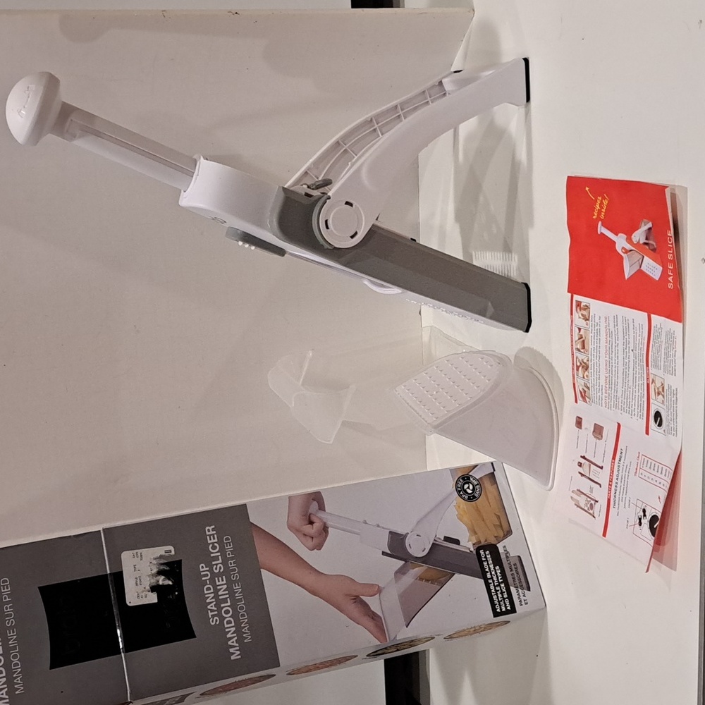 Bralo Stand-Up Mandoline Slicer. Slices, Dices, French Fry Cutter, Juliennes. - Picture 6 of 9